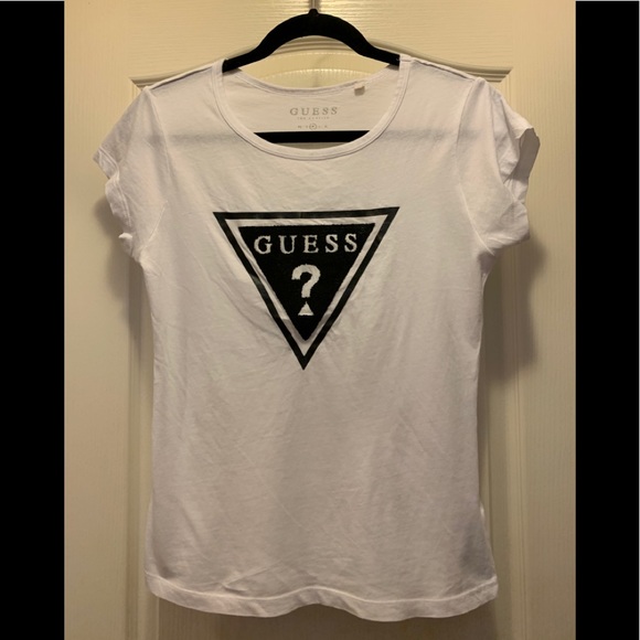 Guess Tops - Guess t-shirt